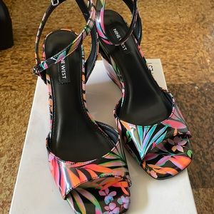BNIB Nine West “NEVR8” wedges size 7.5